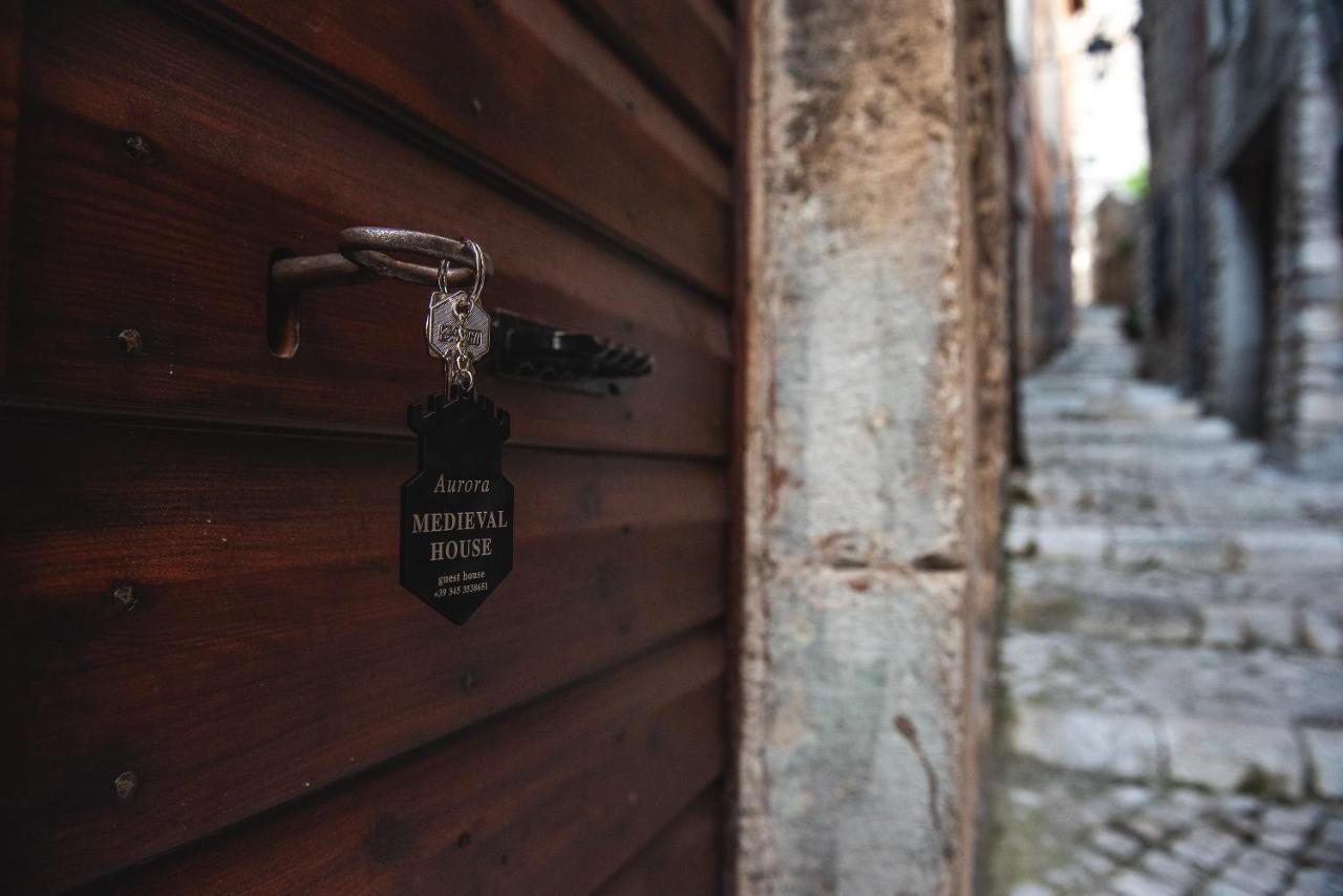 Aurora Medieval House Sermoneta Dış mekan fotoğraf